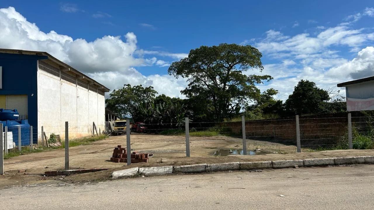 Oportunidade de Investimento na Estrada de Aldeia (Chã de Cruz) – Localização Estratégica e Alto Potencial de Valorização